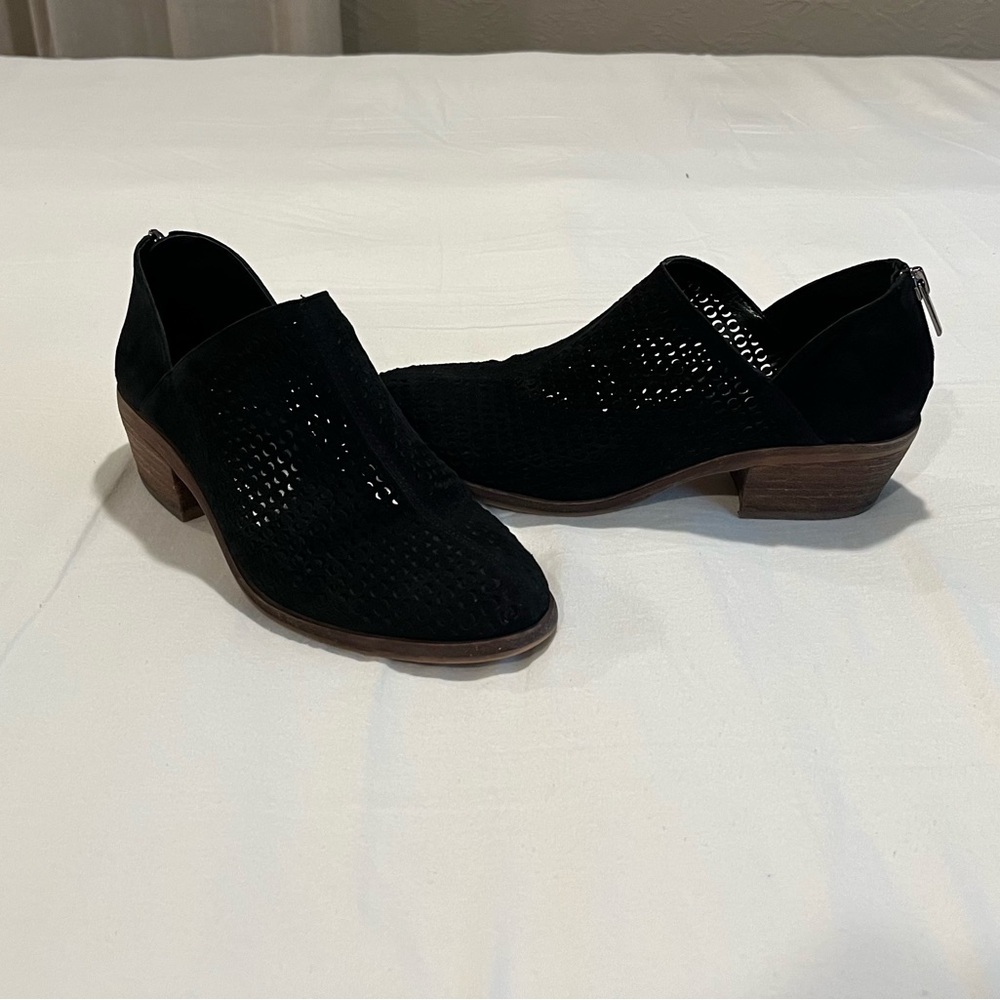 Vince Camuto booties